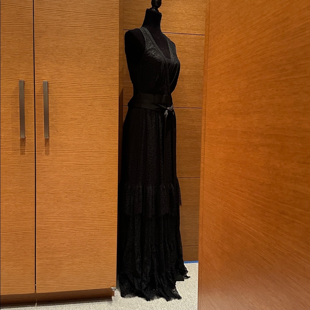 Diane Von Furstenberg Elegant Black Maxi Dress